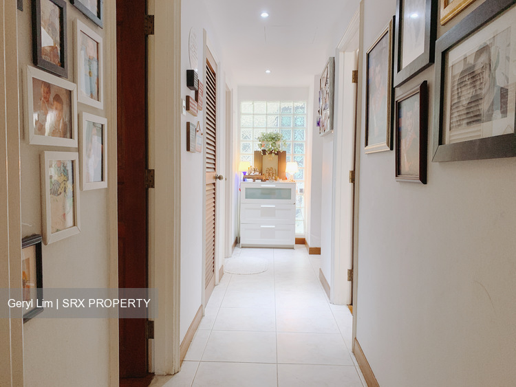 Park East (D15), Condominium #212270281